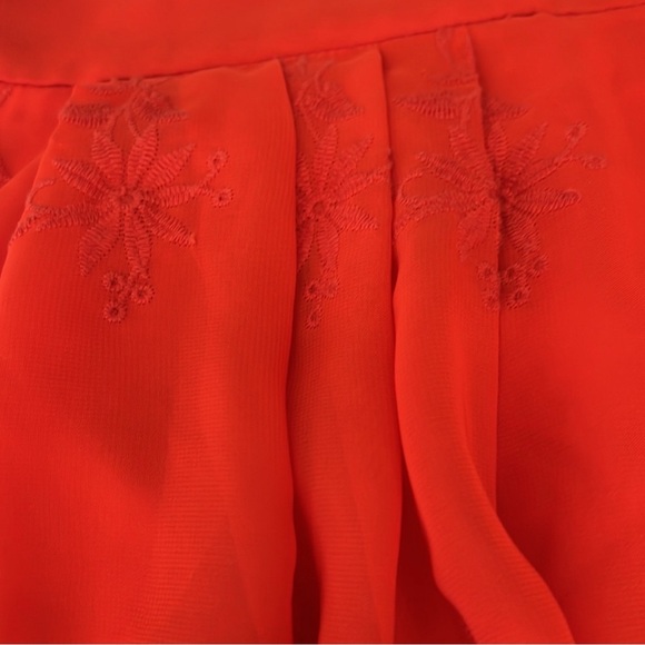 Eva Mendes LIKE NEW Pocketed Floral Embroidered Skirt - Red - Sz Medium - Picture 9 of 13